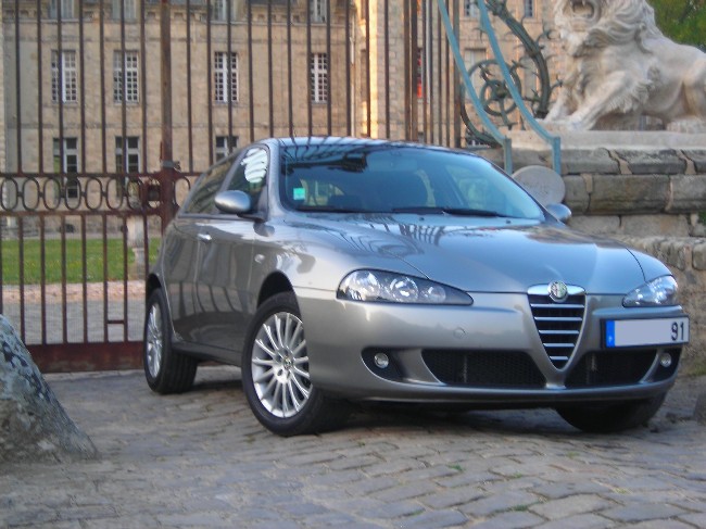 Alfa Romo 147 Phase II JTD-M 120 Gris Stromboli